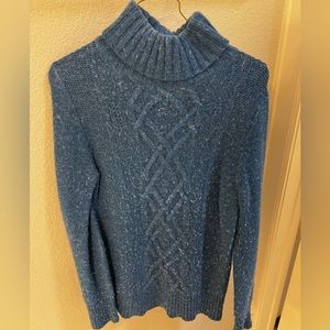 Cozy and warm sweater!